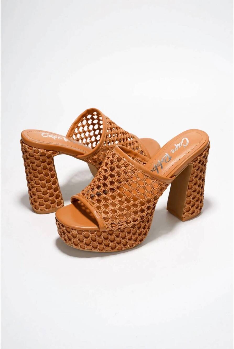 NEW CAPE ROBBIN women's margette knit high block heels in rust